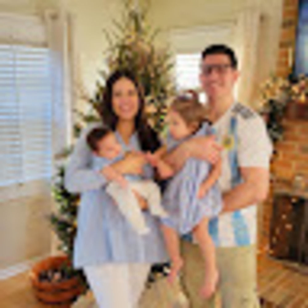 Meet your Posher, Javier